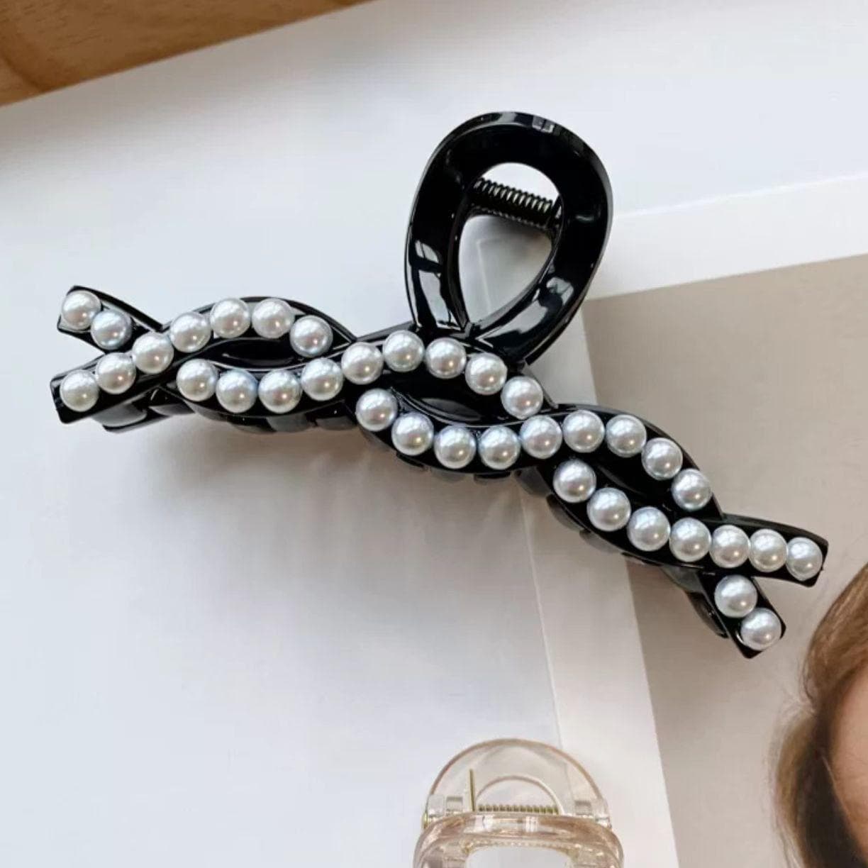 Pearls Twist Hair Claw