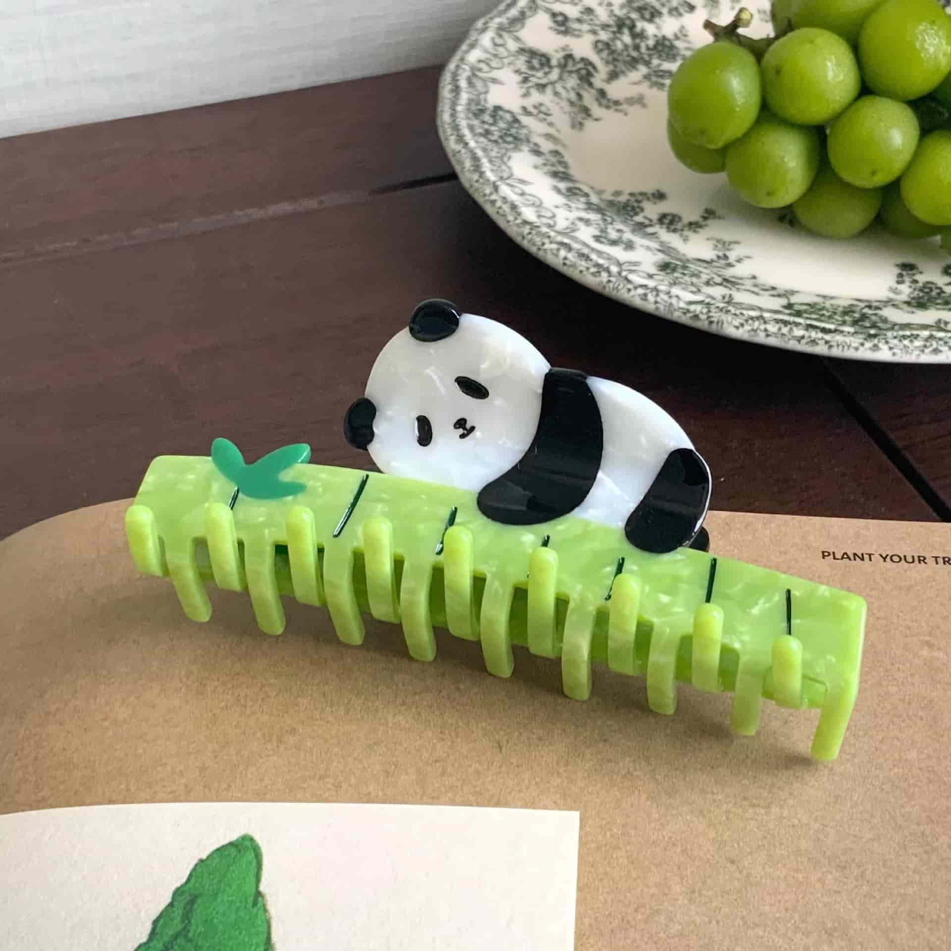 Panda Loves Bamboo Hair Claw