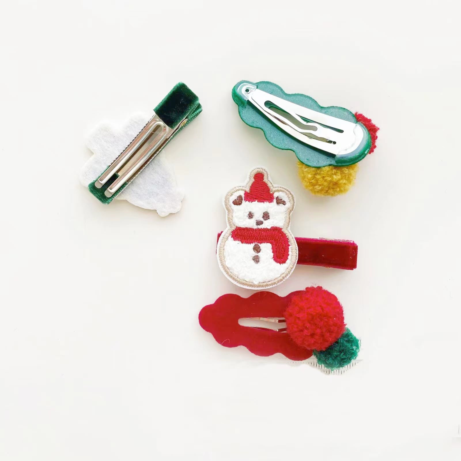 Red X'mas Embroidery Hair Clip Set