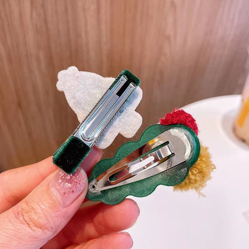 Green X'mas Embroidery Hair Clip Set