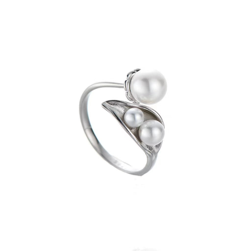 Leaf Pearls Ring