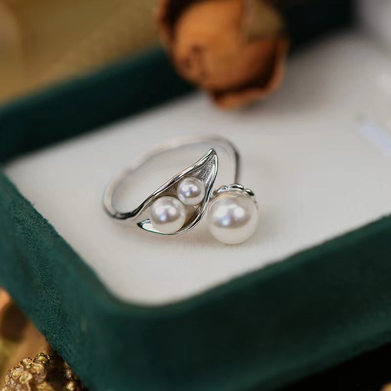 Leaf Pearls Ring