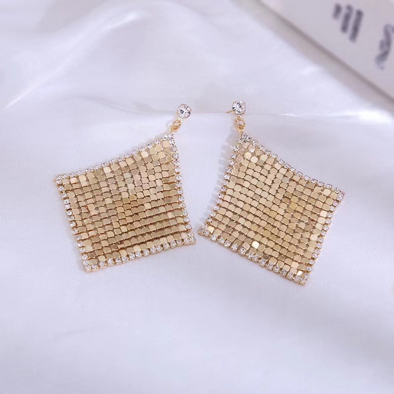 Twinkle Square Earrings In Gold