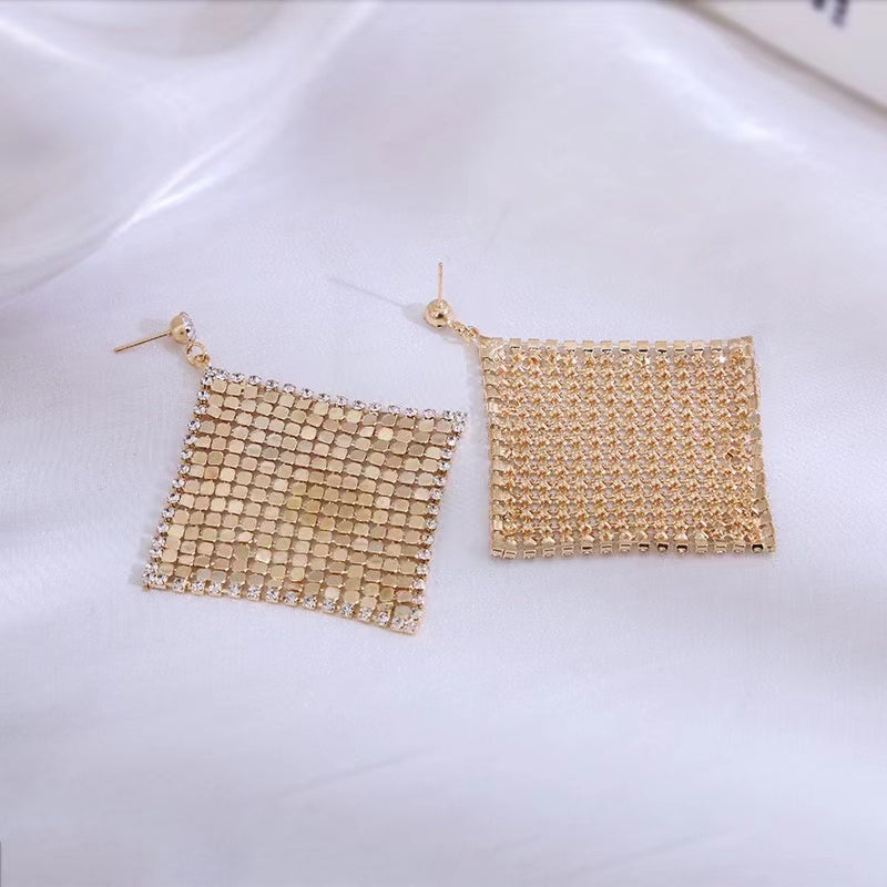 Twinkle Square Earrings In Gold