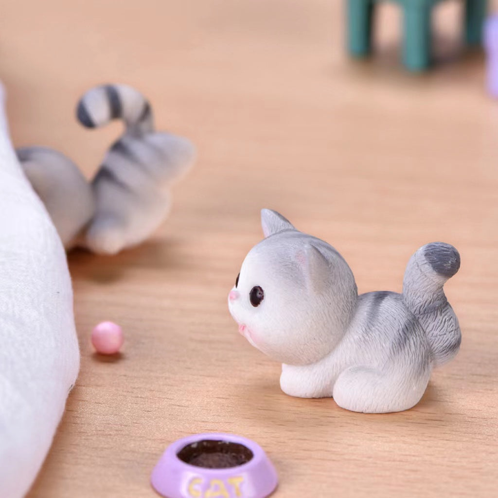 Lovely Cute Small Cat Figures