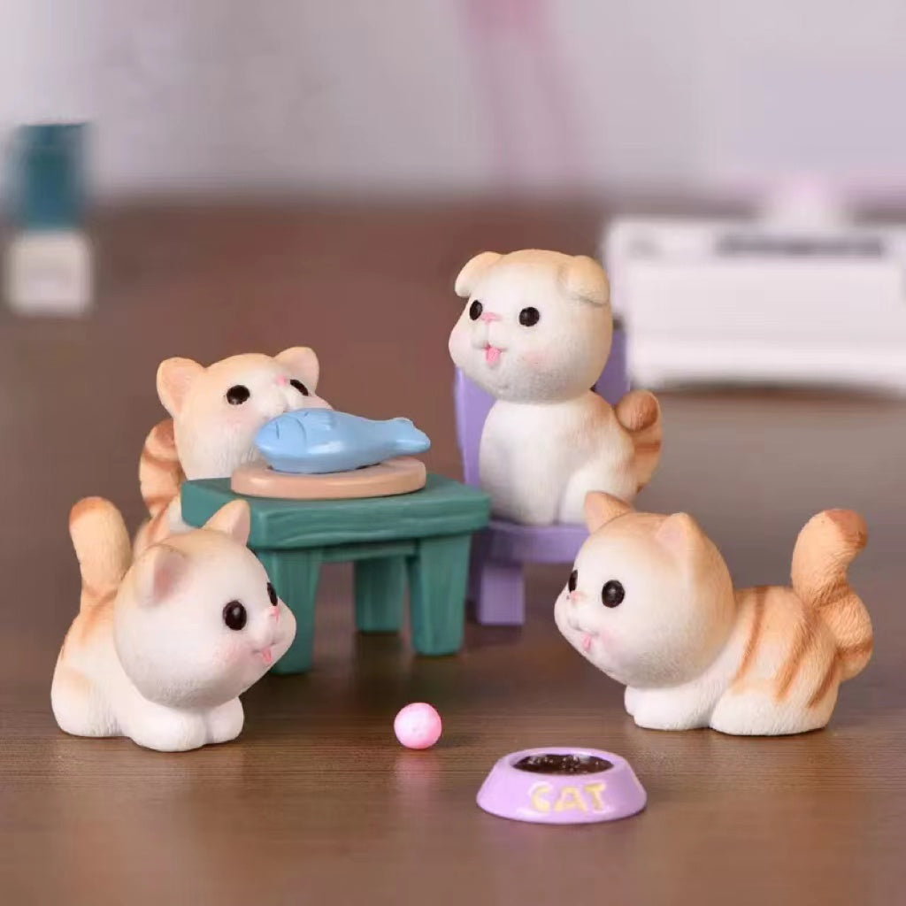 Lovely Cute Small Cat Figures