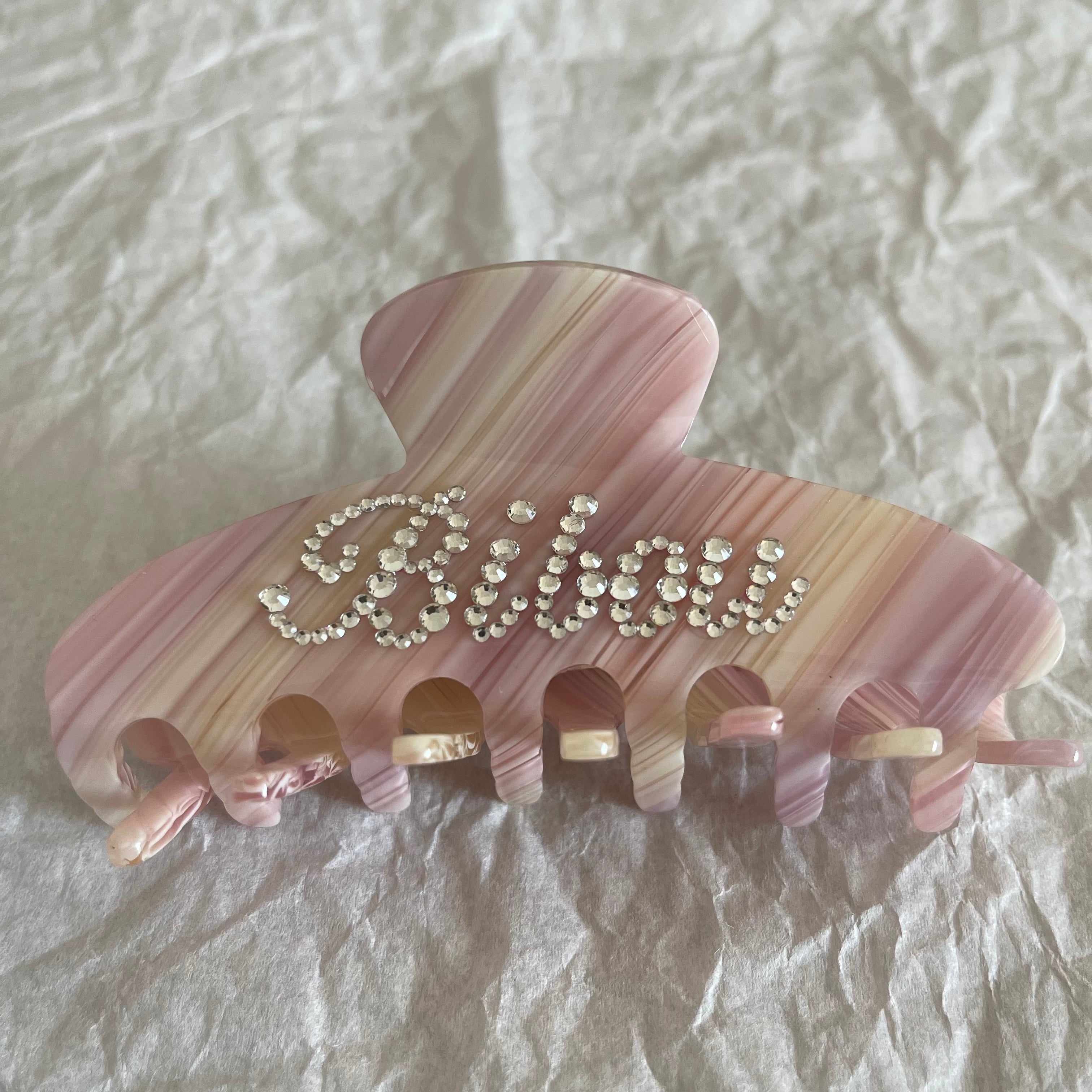 THE NAMEPLATE CUSTOMIZED CLAW IN PINK STRIPES