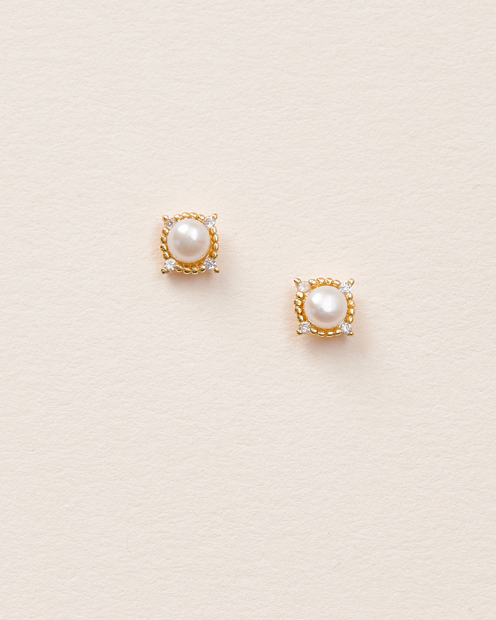 Pearl Mini Stud Earrings