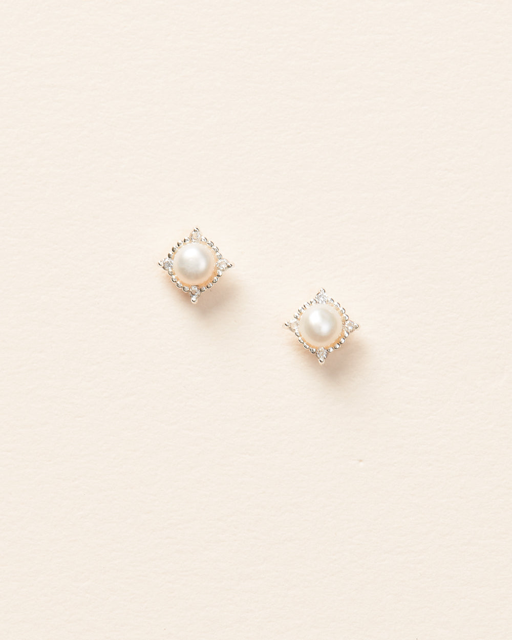 Pearl Mini Stud Earrings