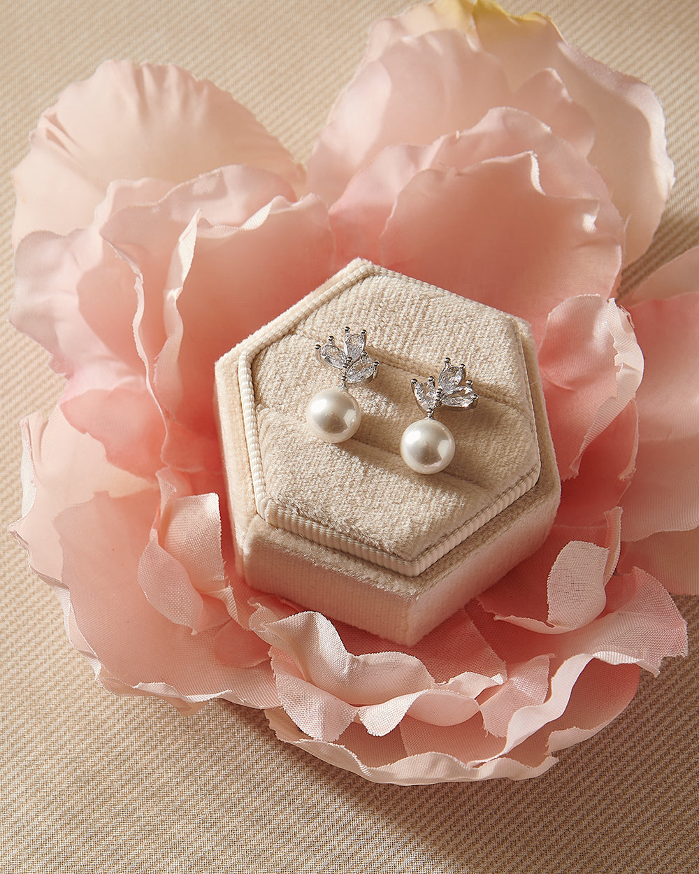 Meadow Pearl Earrings