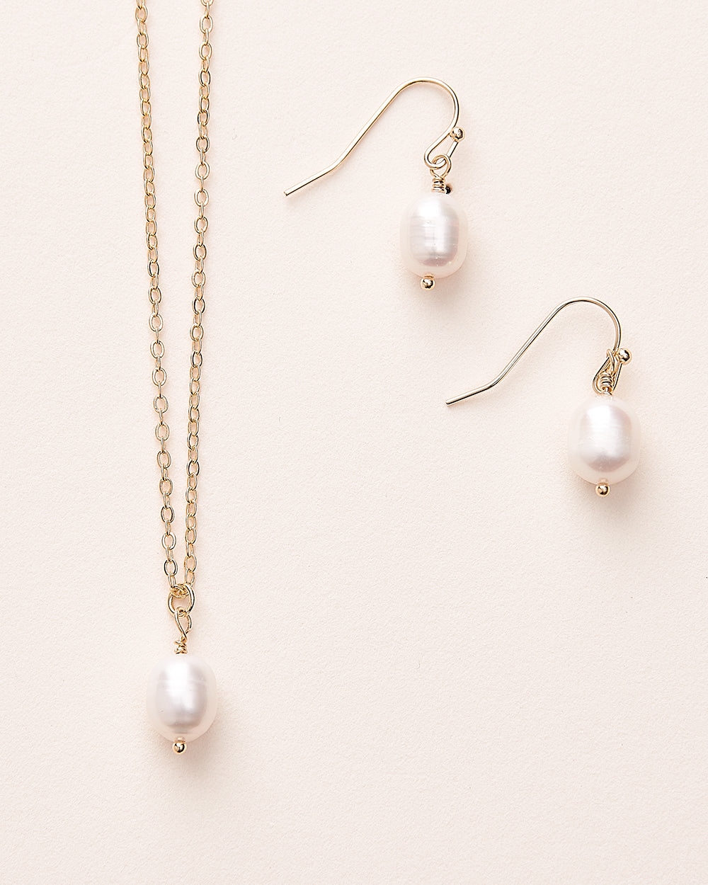 Simple Pearl Bridesmaid Gift Set