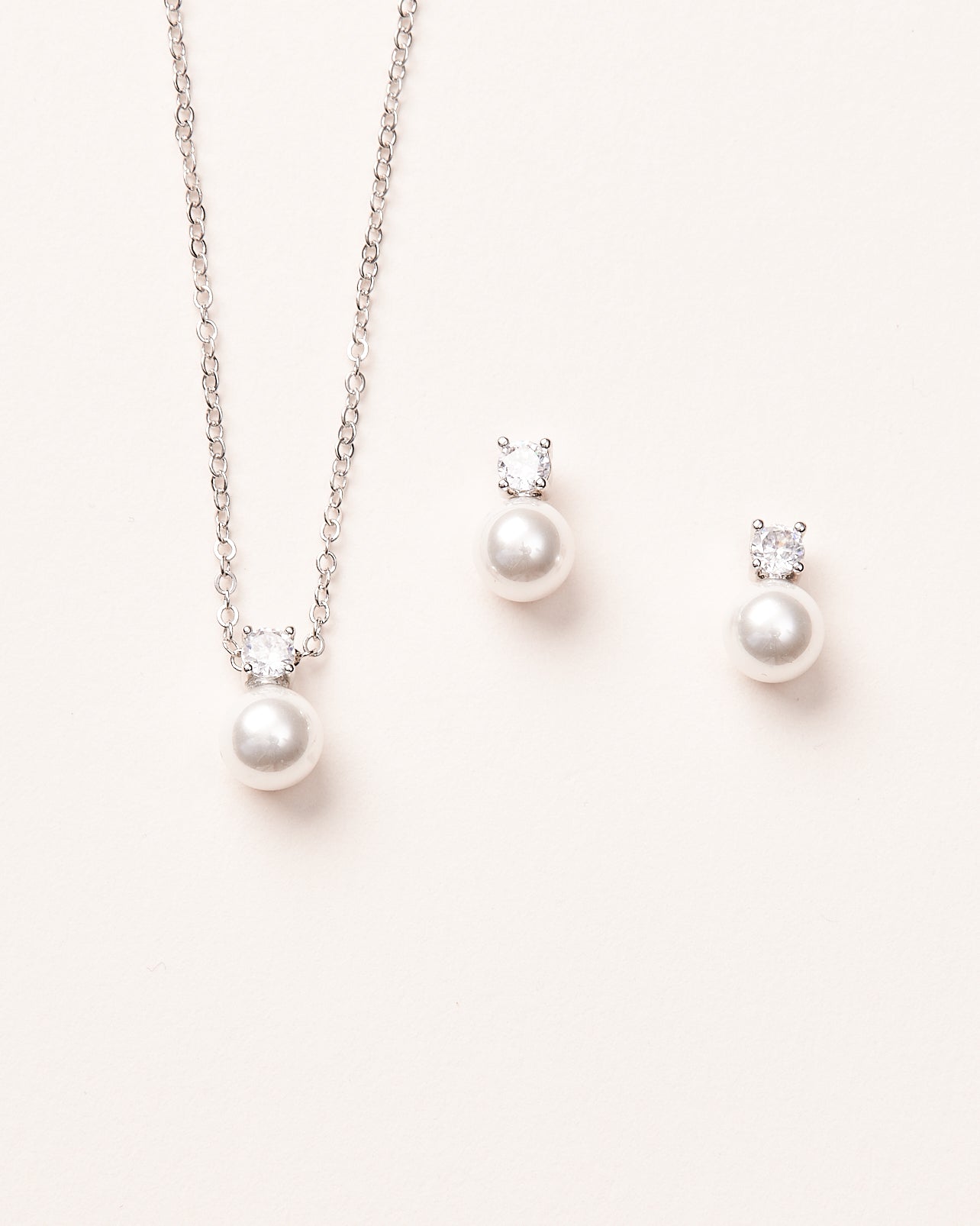 Justine Pearl Jewelry Set