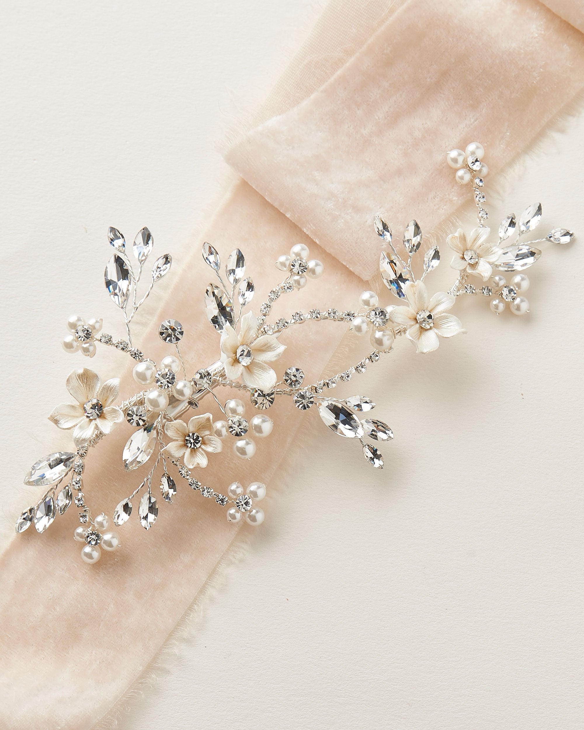 Flora Pearl & Crystal Clip