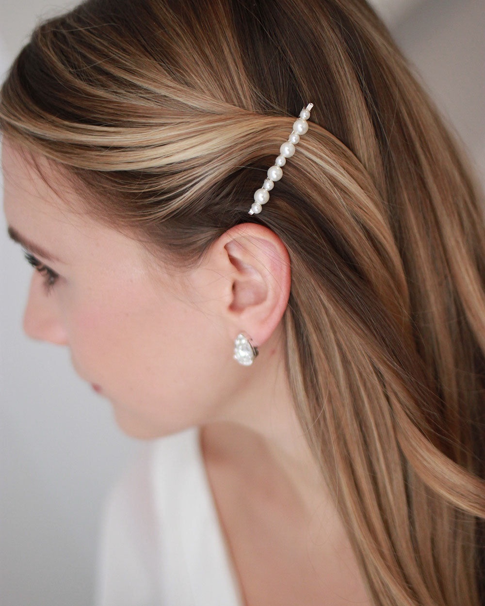 Petite Pearl Bobby Pins (Sold in Set of 2)