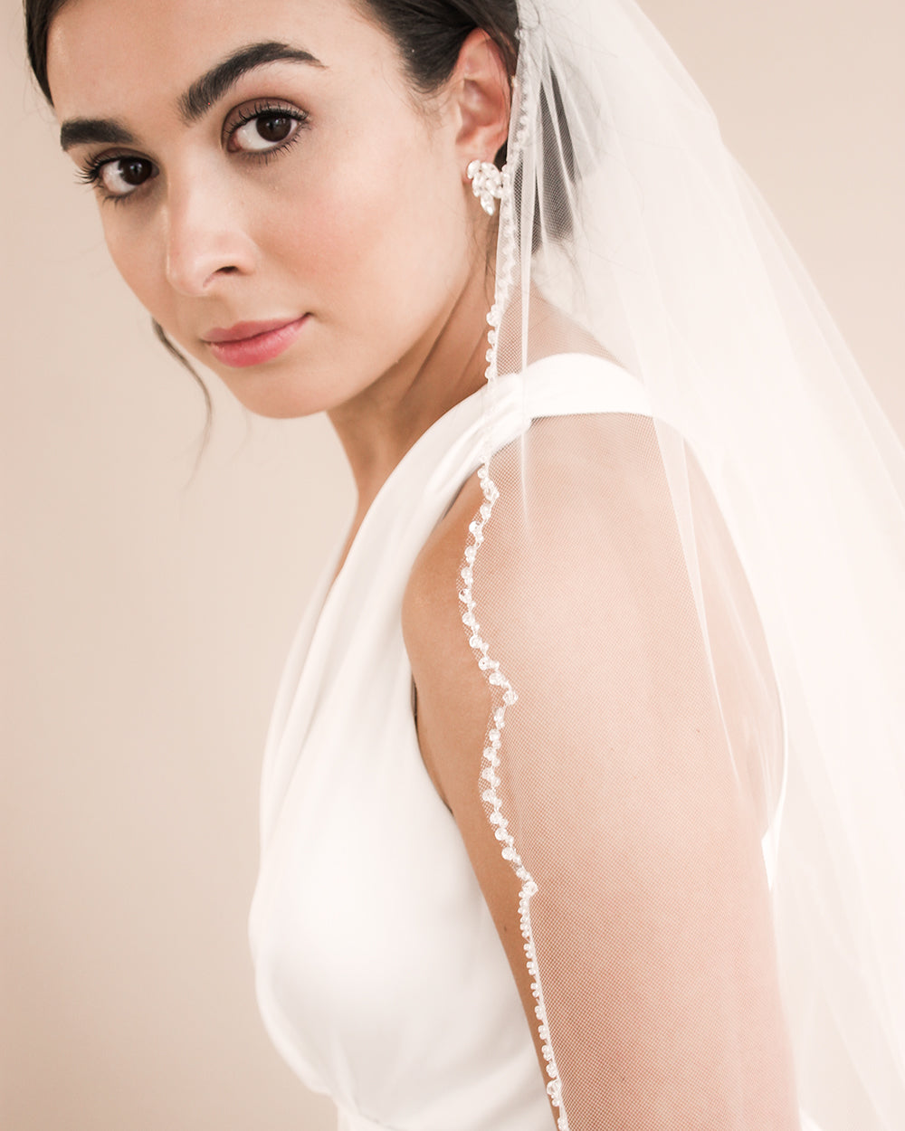 Kelly Scalloped Edge Beaded Veil