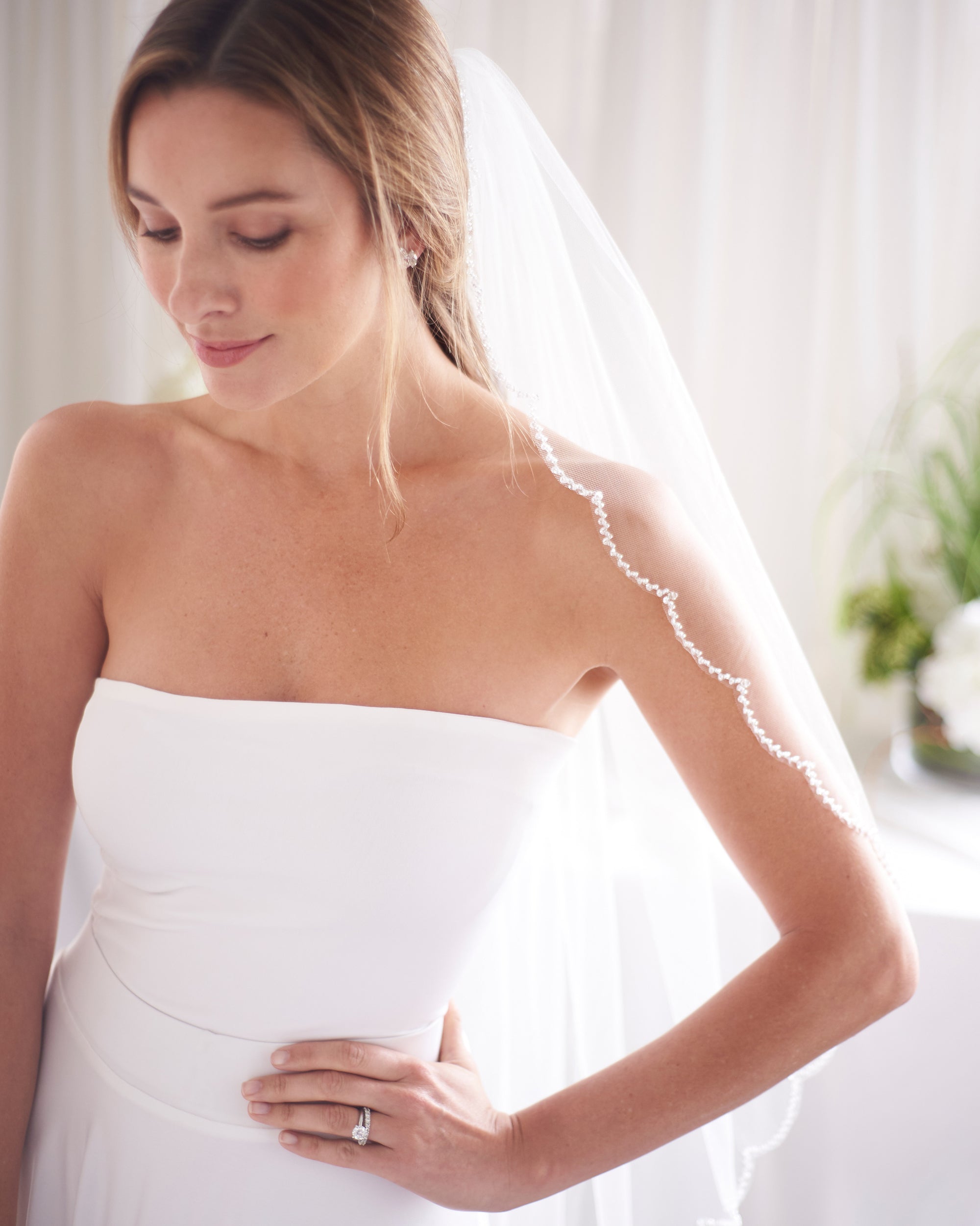 Kelly Scalloped Edge Beaded Veil